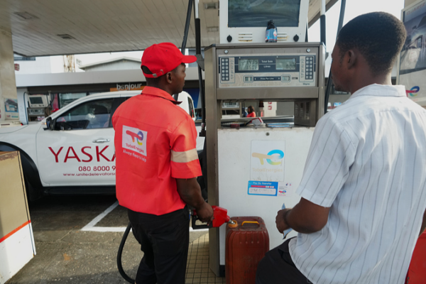 Nigeria Battles Record Heatwave Amid Soaring Cooling Costs 🌡️💸