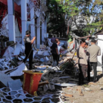 PLX2VMKA661FIBNRGS9P - ๐NewspaperAmigo โ Your Global News Buddy ๐๏ธ 7.6M Quake Strikes Eastern Indonesia: 1 Dead, Tsunami Alert Lifted ๐๐จ