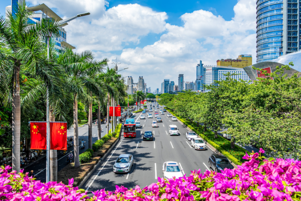 Vietnam Leader Rides China's High-Speed Rail to Guangxi 🌏🚄