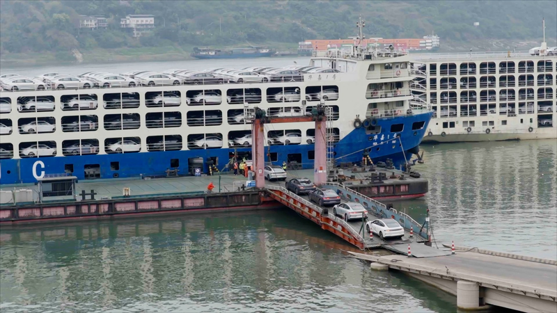 Chongqing’s Inland Port Breaks Global Trade Barriers 🚢🌍 video poster