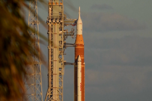 Artemis II Blasts Off: NASA’s 2026 Moon Mission Makes History 🌕🚀 video poster