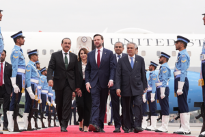 Pakistan, US Hold Key Talks on Middle East Tensions 🌍✌️