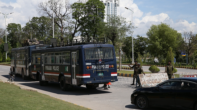 US-Iran Peace Summit in Islamabad: Can Diplomacy Prevail? 🌍✌️ video poster