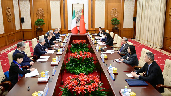 China & Italy Boost Ties, Address Middle East Concerns 🌍🤝 video poster