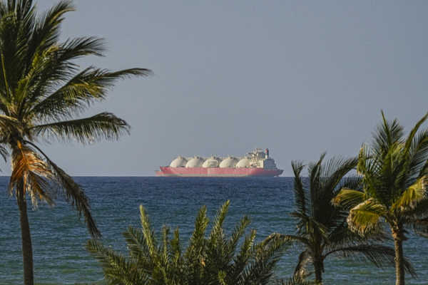 U.S. Signals Iran War Nears End as Talks Resume 🌍✌️ video poster