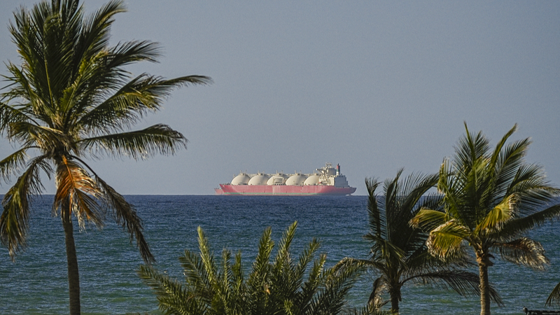 U.S. Signals Iran War Nears End as Talks Resume 🌍✌️ video poster