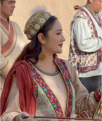 Kashi's Ancient Gate Ceremony: A Morning Spectacle 🎪✨ video poster