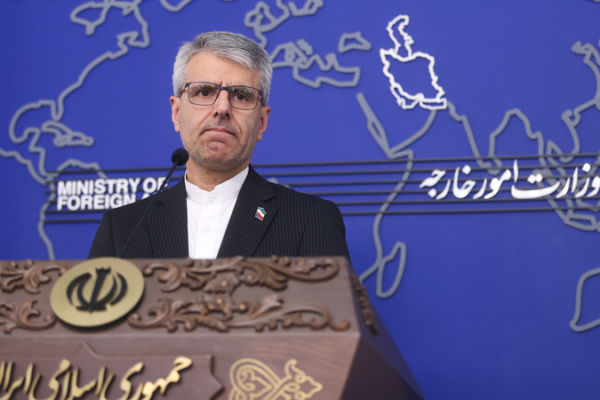 Iran-US Talks Stall as Tensions Rise Over Hormuz Strait 🌍⚡