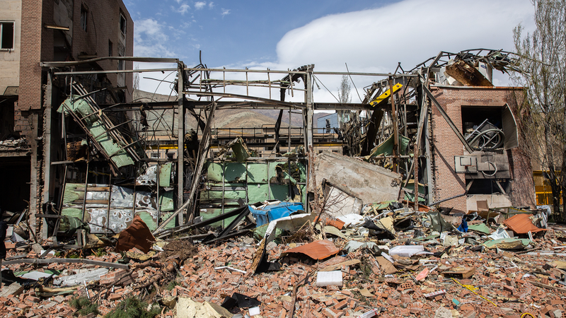 US Crew Rescued After Iran Aircraft Incident 🚁✈️