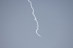 Debris Strikes Dubai's Oracle Building: No Injuries Reported 🏙️💥