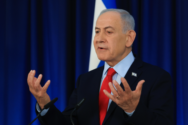 Israel Pushes for Lebanon Talks as Ceasefire Hangs in Balance 🌍💣