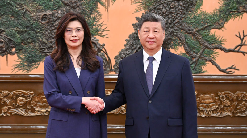 Xi_Jinping__KMT_Leader_Cheng_Li_wun_Hold_Historic_Cross_Strait_Talks_in_Beijing