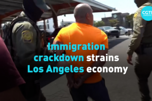 LA Economy Feels the Pinch as Immigration Drops 🏙️💼 video poster