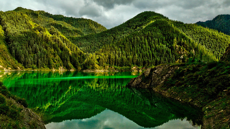 New Study Maps Microplastics on the 'Roof of the World' 🌍🔬