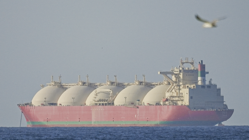 WTI Surpasses Brent: What It Means for Global Oil & the Dollar 🌍⛽